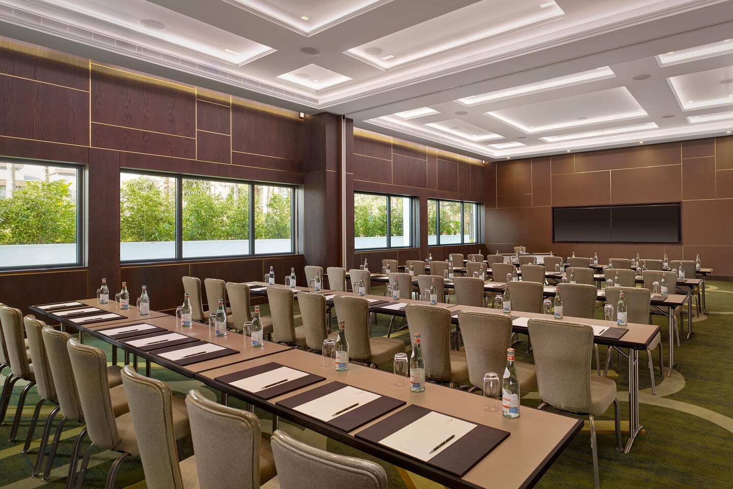 Meeting room, Parklane Resort & Spa