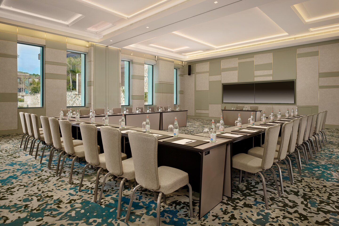 Meeting room, Parklane Resort & Spa